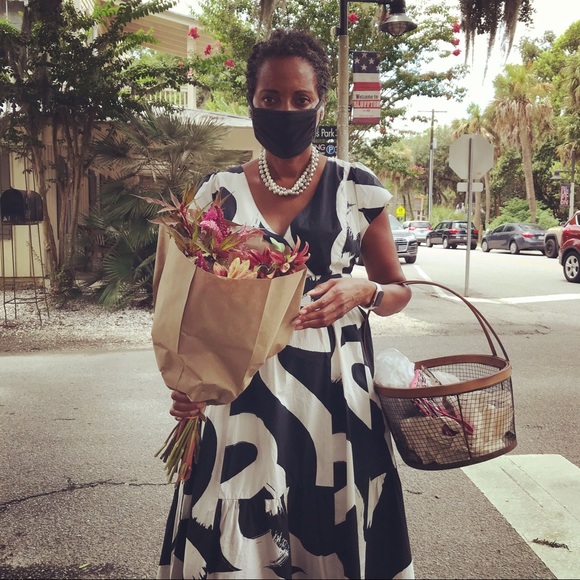 Meet your Posher, Rita - Picture 1 of 7